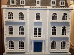 1/12 scale dollshouse Ashthorpe Manor